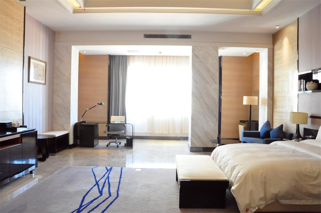 Baotou West Lake Hotel 外观 照片